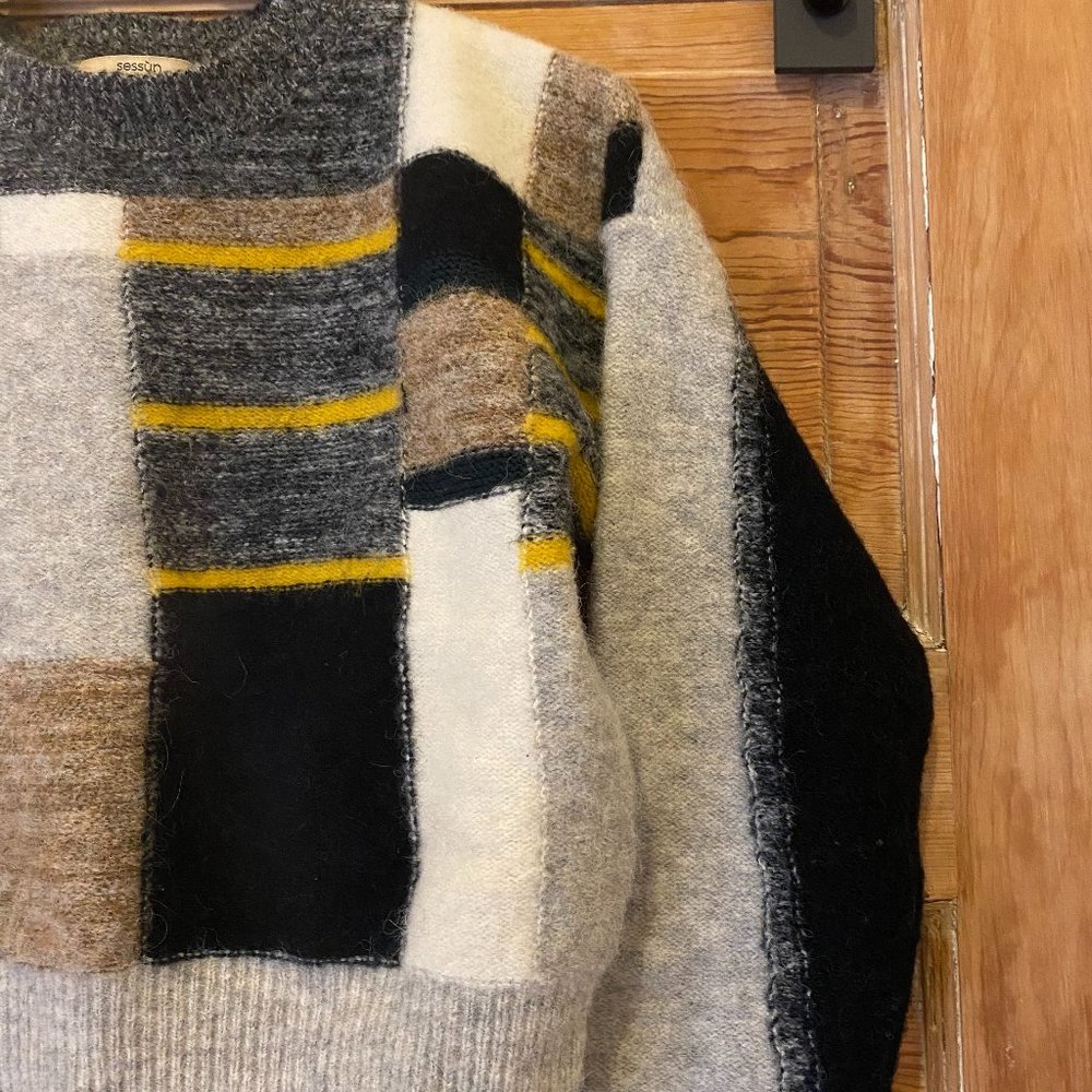 Cropped Colorblock Alpaca Sweater